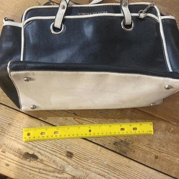 Adrienne Vittadini Black And White Handbag - Picture 8 of 9